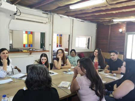 حراك صحافيات ضد العنف ينظم ندوة حول " صورة المرأة في الإعلانات "